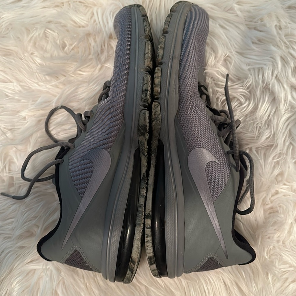Nike Air Max Full Ride Tr 1.5 'Metallic Cool Grey' - Picture 6 of 6